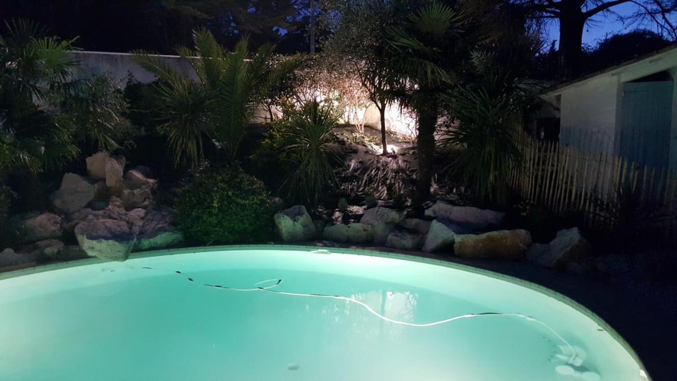 Tres Belle Villa Avec Piscine Le Bois-Plage-en-Ré Exterior foto
